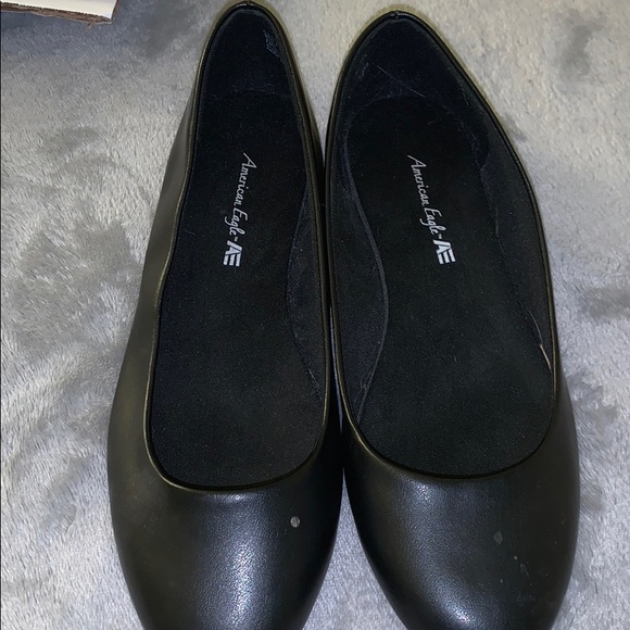 american eagle black flats